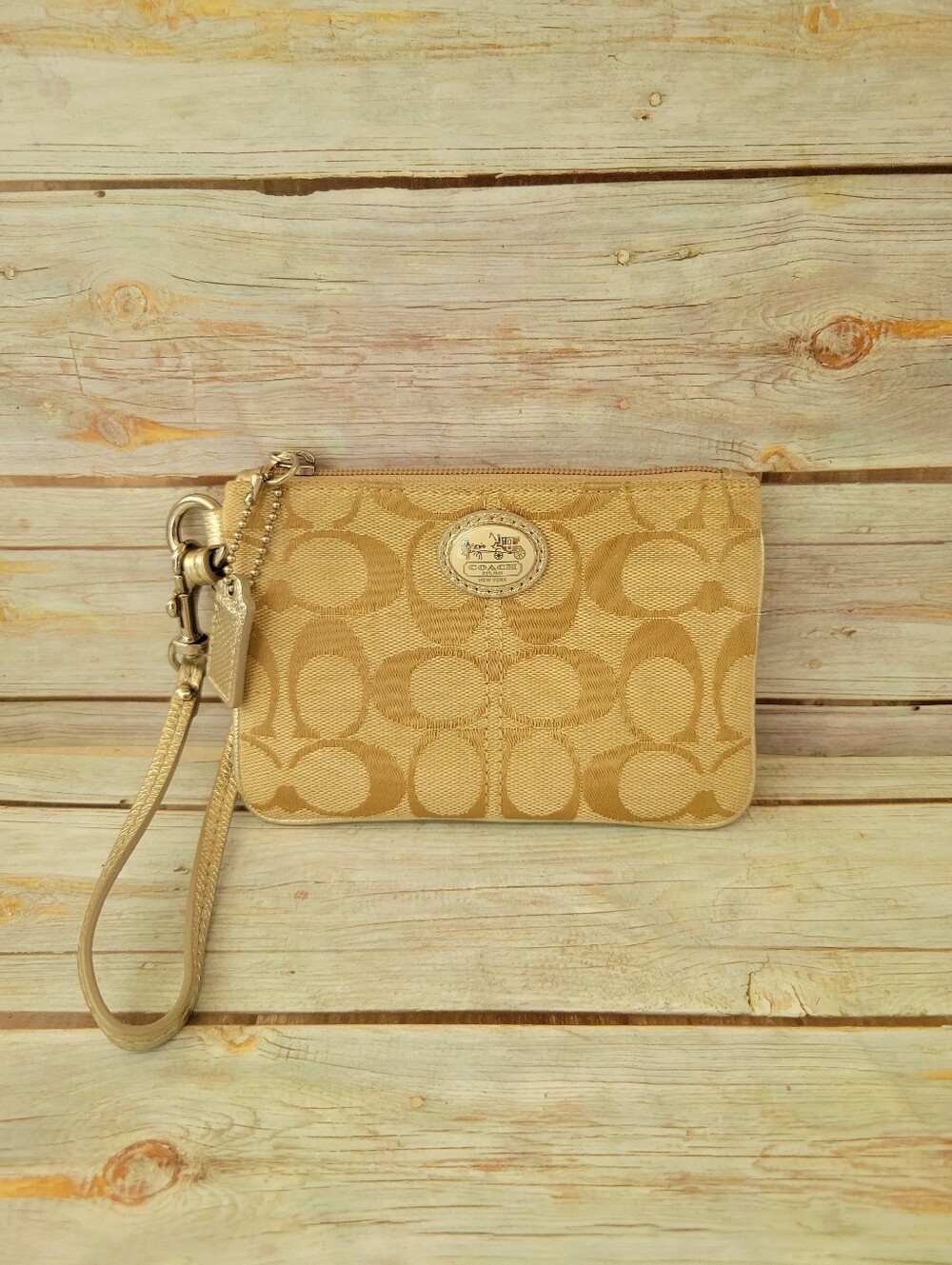 Small Coach Wristlet/coin Purse